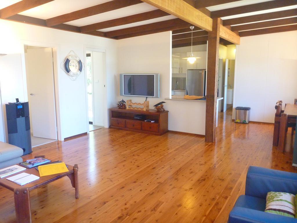 Corymbia Batemans Bay Villa Room photo